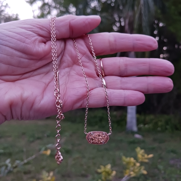 Kendra Scott Rose Gold Elisa Rose Gold Drusy Necklace - Picture 8 of 14